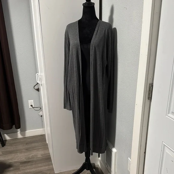 Charcoal Open-Front Women's Cardigan - Picture 1 of 5